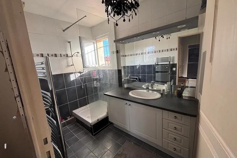 Maison - 92 m² - 4 pièces