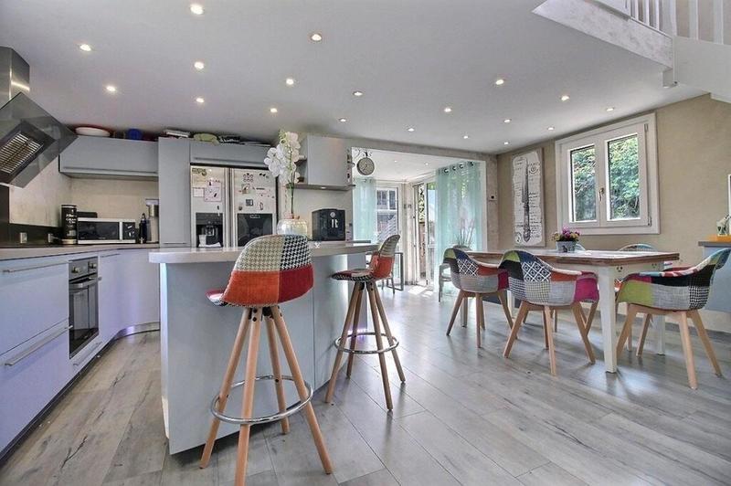 Maison - 190 m² - 6 pièces