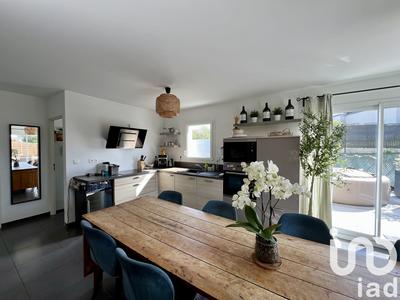 Maison - 104 m² - 5 pièces