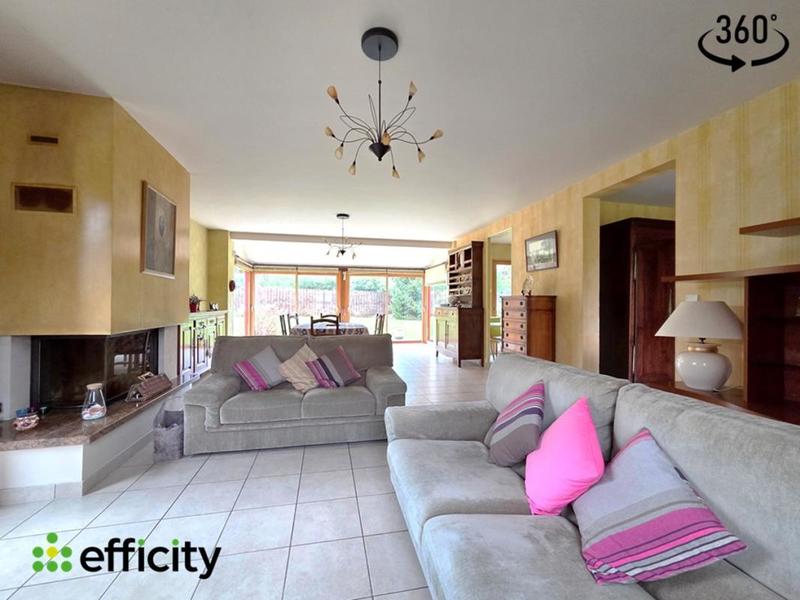 Pavillon - 150 m² - 7 pièces