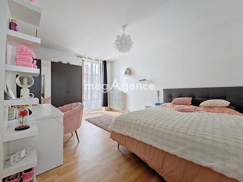 Maison - 135 m² - 6 pièces