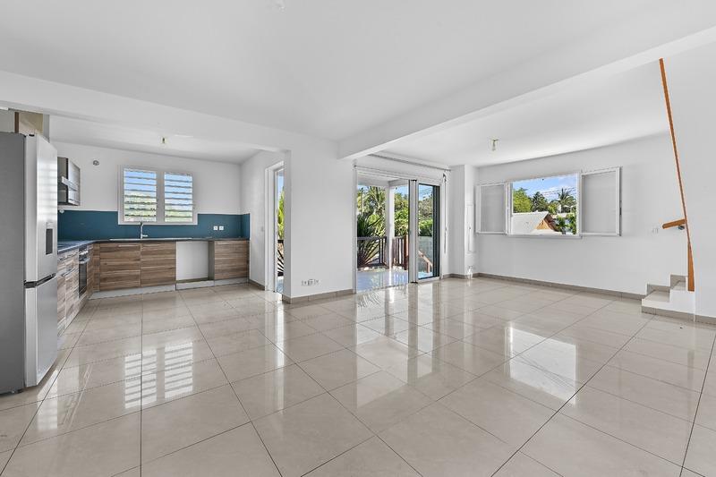 Maison - 95 m² - 4 pièces