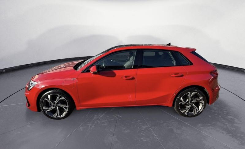 Audi A3 sportback 40 TFSIe 204 s-Line Hybride Rechargeable / Toit Ouvrant Keyless Jantes 18 Audi Sound System