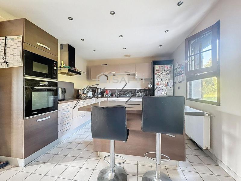 Maison - 123 m² - 7 pièces