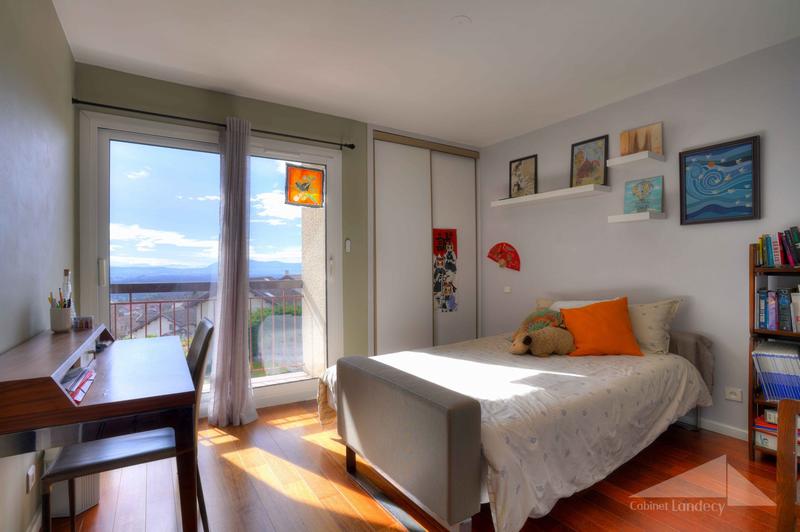 Maison - 135 m² - 6 pièces