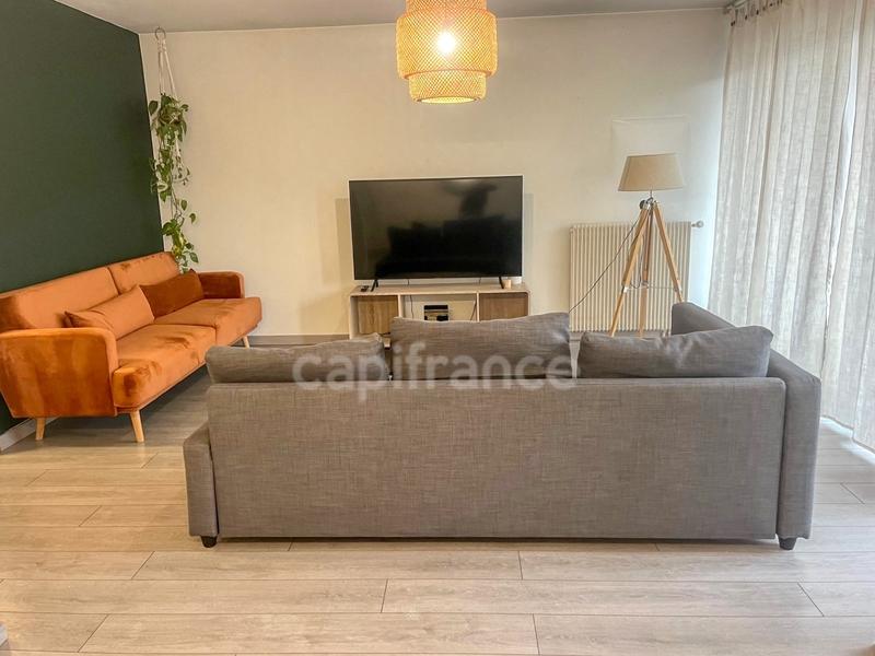 Appartement - 82 m² - 3 pièces
