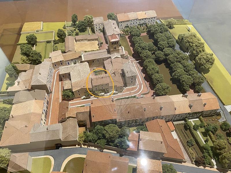 Maison - 270 m² - 4 pièces