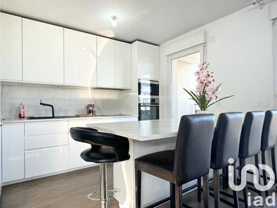 Appartement - 98 m² - 5 pièces