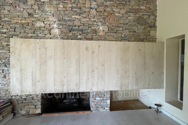 Maison - 240 m² - 5 pièces