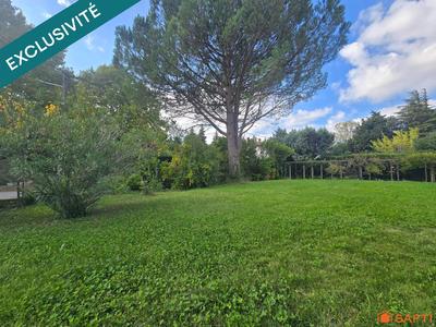 Maison - 225 m² - 10 pièces