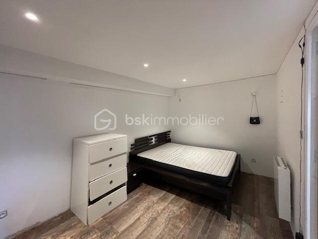 Villa - 200 m² - 10 pièces