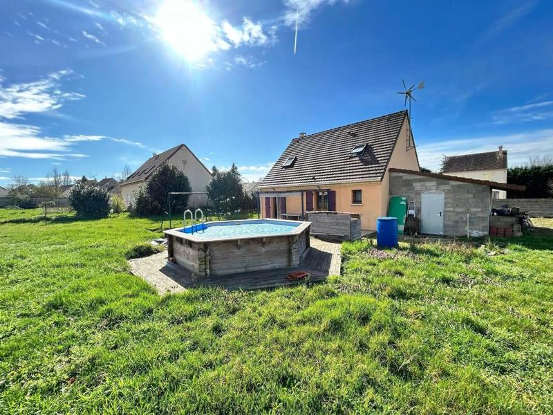 Maison en pierre - 111 m² - 6 pièces