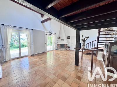 Maison - 183 m² - 7 pièces