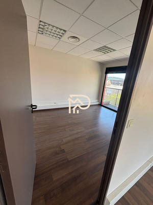 Bureau - 85 m²