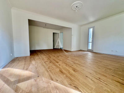 Appartement - 77 m² - 3 pièces