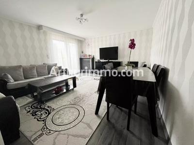 Appartement - 87 m² - 5 pièces