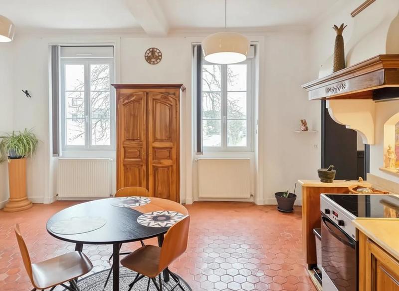 Appartement - 197 m² - 5 pièces