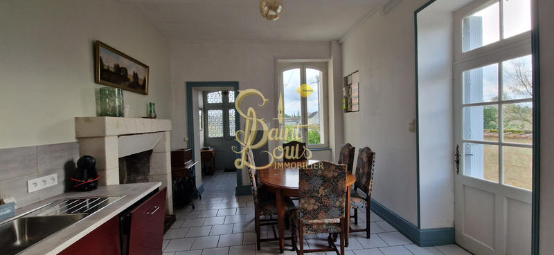 Maison - 237 m² - 7 pièces