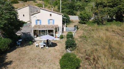 Mas - 71 m² - 5 pièces