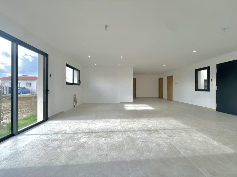 Villa - 99 m² - 4 pièces