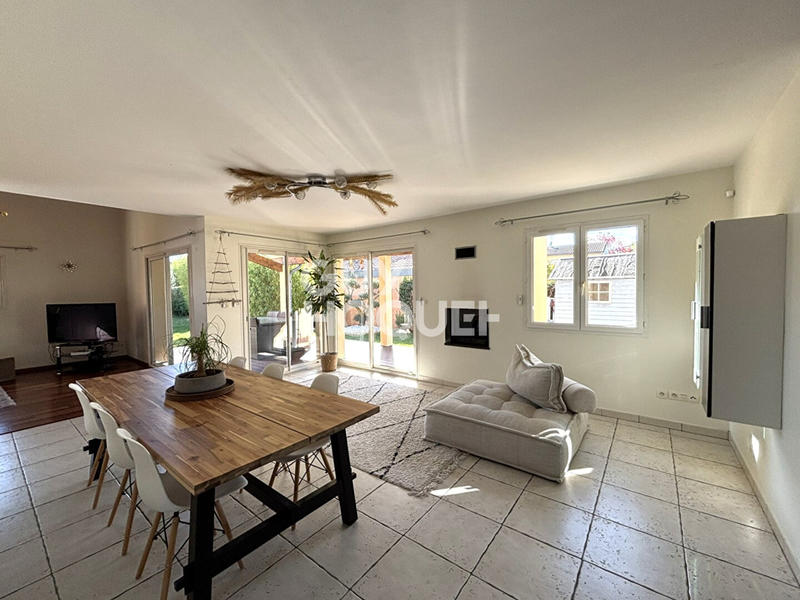 Maison - 192 m² - 7 pièces