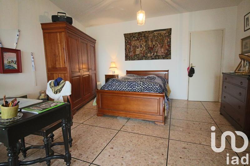 Appartement - 209 m² - 5 pièces