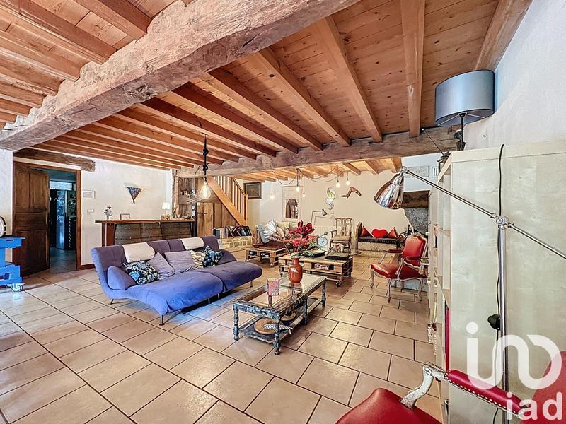 Maison - 313 m² - 15 pièces