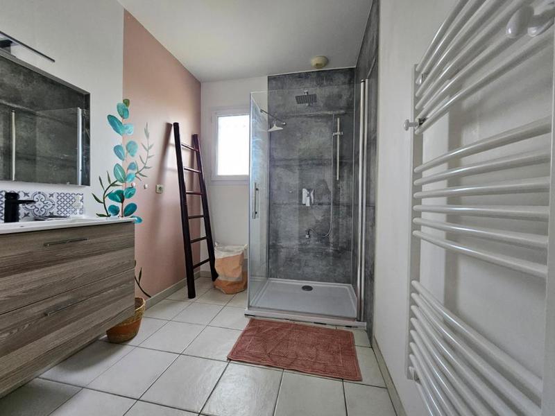 Maison traditionnelle - 75 m² - 3 pièces