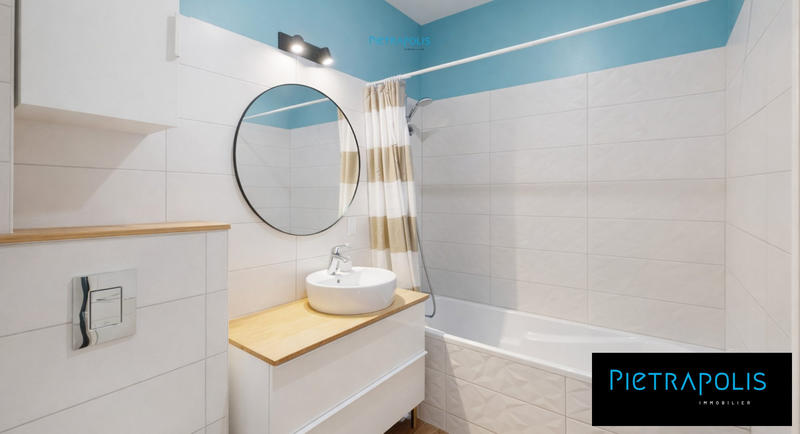 Appartement - 95 m² - 4 pièces