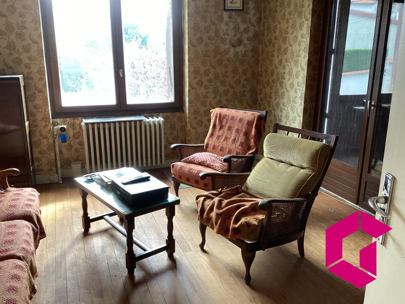 Maison traditionnelle - 168 m² - 9 pièces