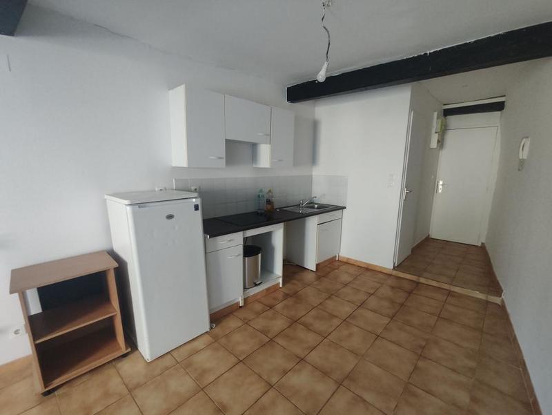 Studio - 24 m² - 1 pièce
