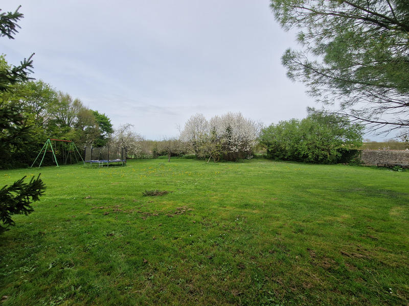 Maison - 246 m² - 10 pièces