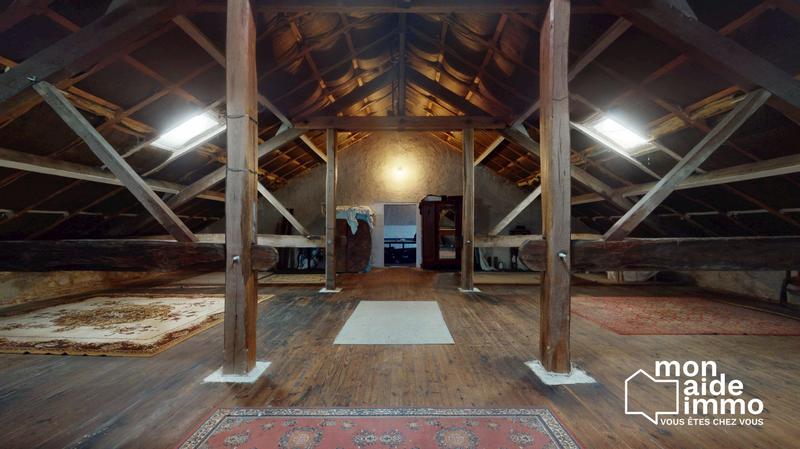 Maison - 266 m² - 7 pièces