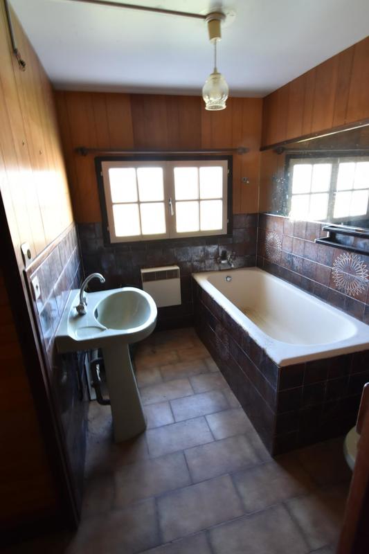 Maison - 236 m² - 23 pièces