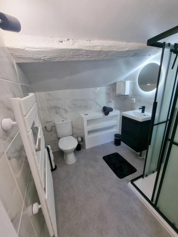 Immeuble - 85 m² - 2 pièces