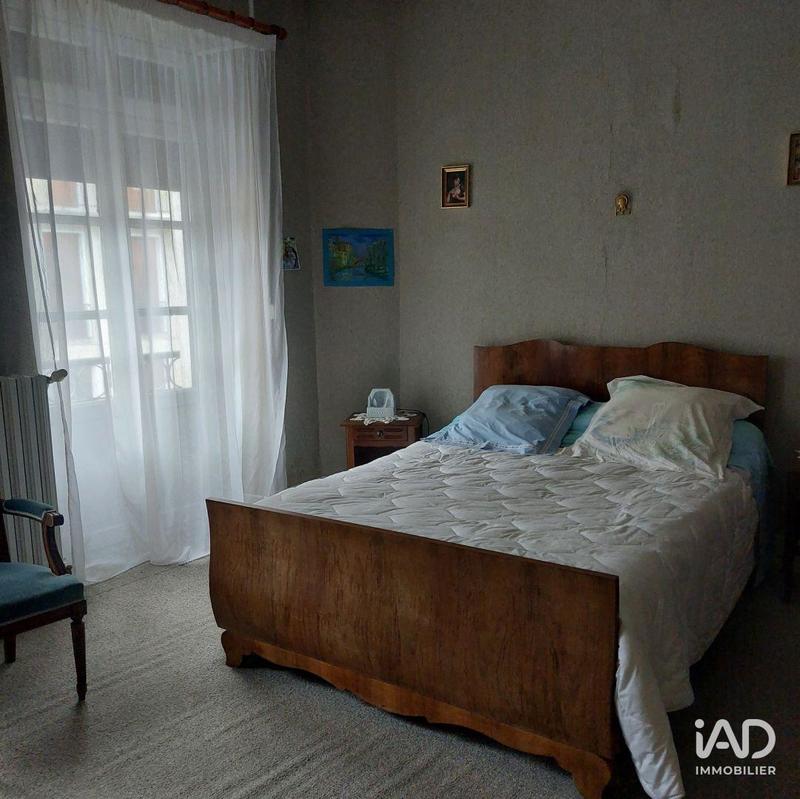 Maison - 335 m² - 11 pièces