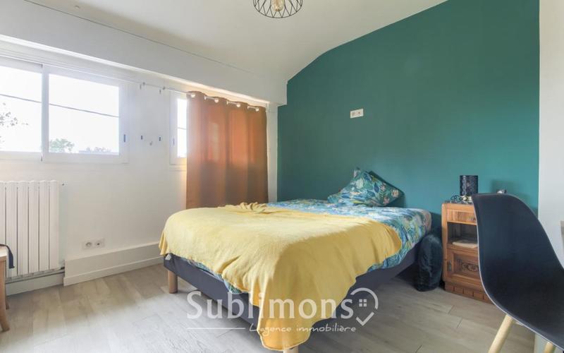 Maison traditionnelle - 114 m² - 7 pièces