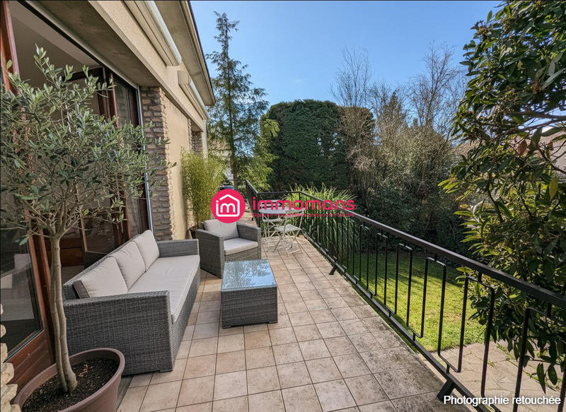 Maison traditionnelle - 147 m² - 7 pièces