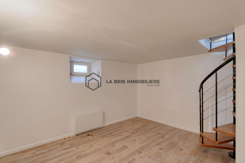 Immeuble - 98 m² - 5 pièces