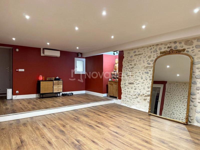 Local commercial - 289 m² - 11 pièces