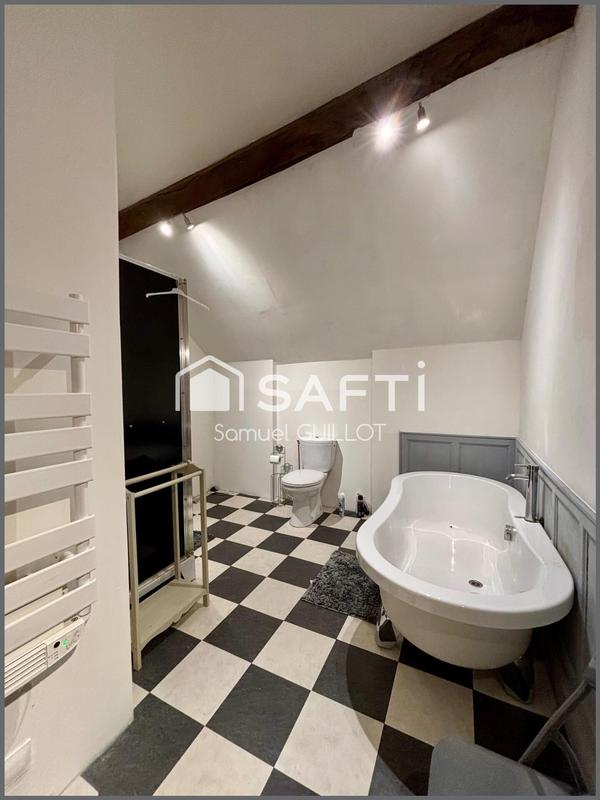 Maison - 101 m² - 5 pièces