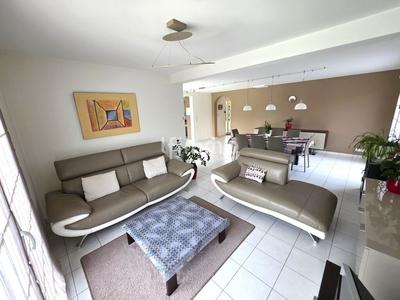 Maison - 160 m² - 8 pièces