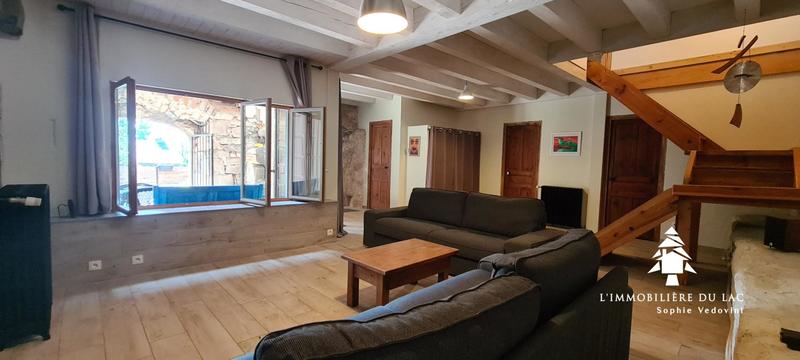 Maison en pierre - 221 m² - 9 pièces