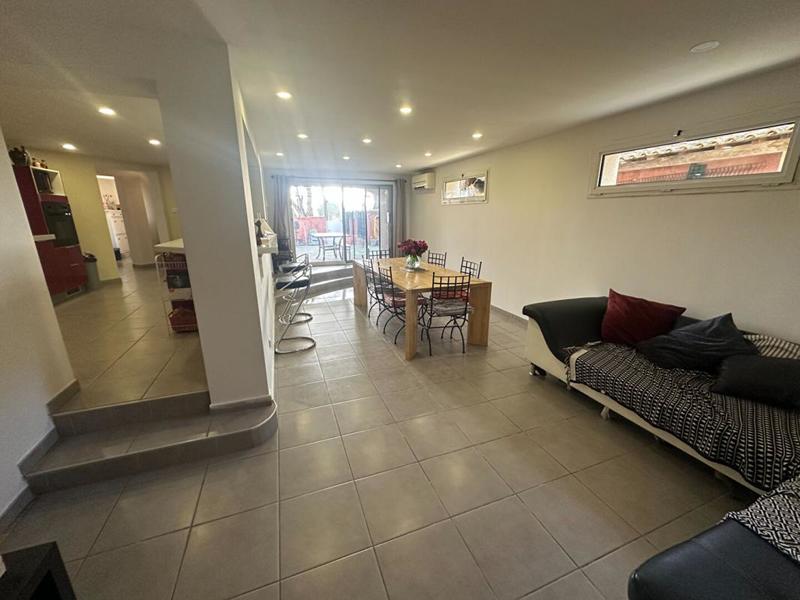 Villa - 230 m² - 8 pièces