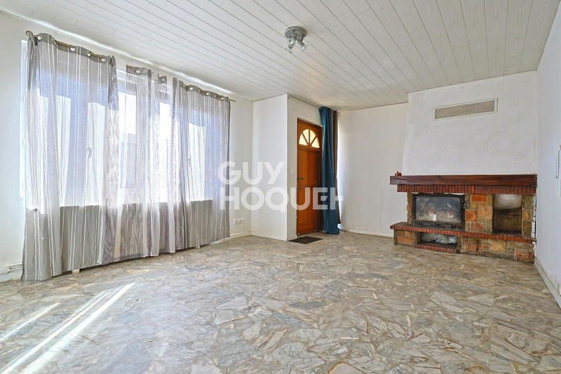 Maison - 90 m² - 4 pièces