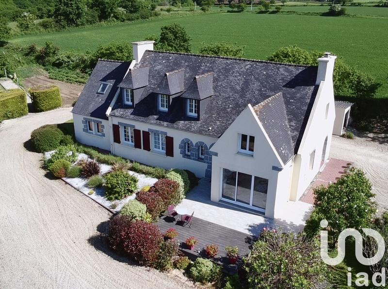 Maison - 168 m² - 8 pièces