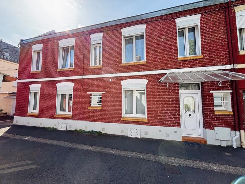 Maison - 104 m² - 5 pièces