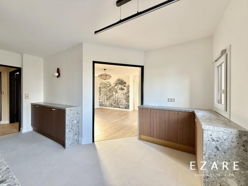 Appartement - 84 m² - 4 pièces