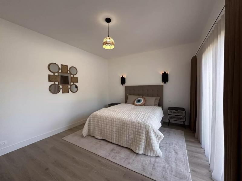 Maison - 170 m² - 7 pièces