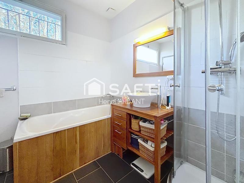 Maison - 150 m² - 7 pièces